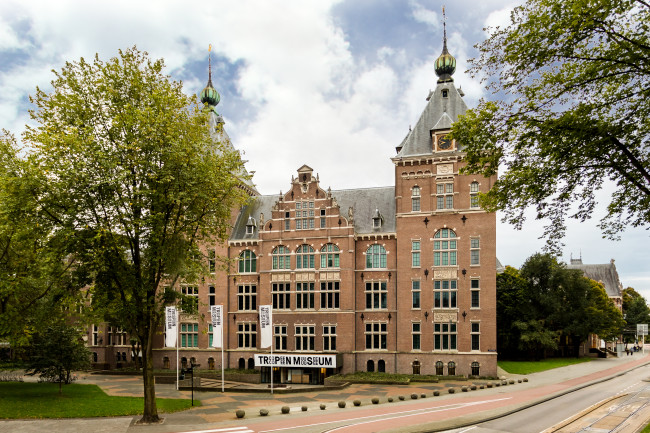 4. The Tropenmuseum Amsterdam, photo taken by Jakob van Vliet, October 2015.