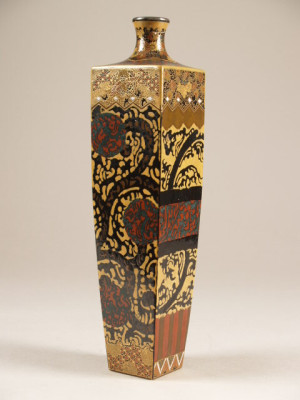 Square vase with decoration of textile patterns in Satsuma Art Nouveau style, Japan, 1890-1920, h. 31.1 x w. 4.7 cm, stoneware with overglaze enamels and gilding, Princessehof National Museum of Ceramics (on loan from Ottema-Kingma Foundation), OKS 1991-002.